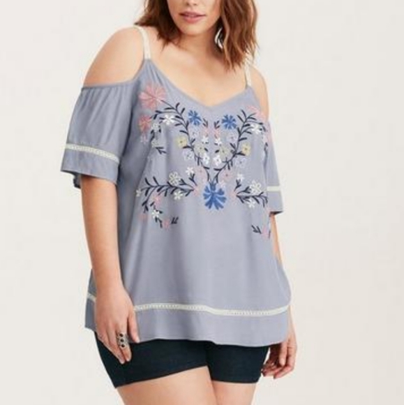 Plus Size 3X Torrid Embroidered Lace Inset Cold Shoulder Top floral Blouse - Picture 2 of 7